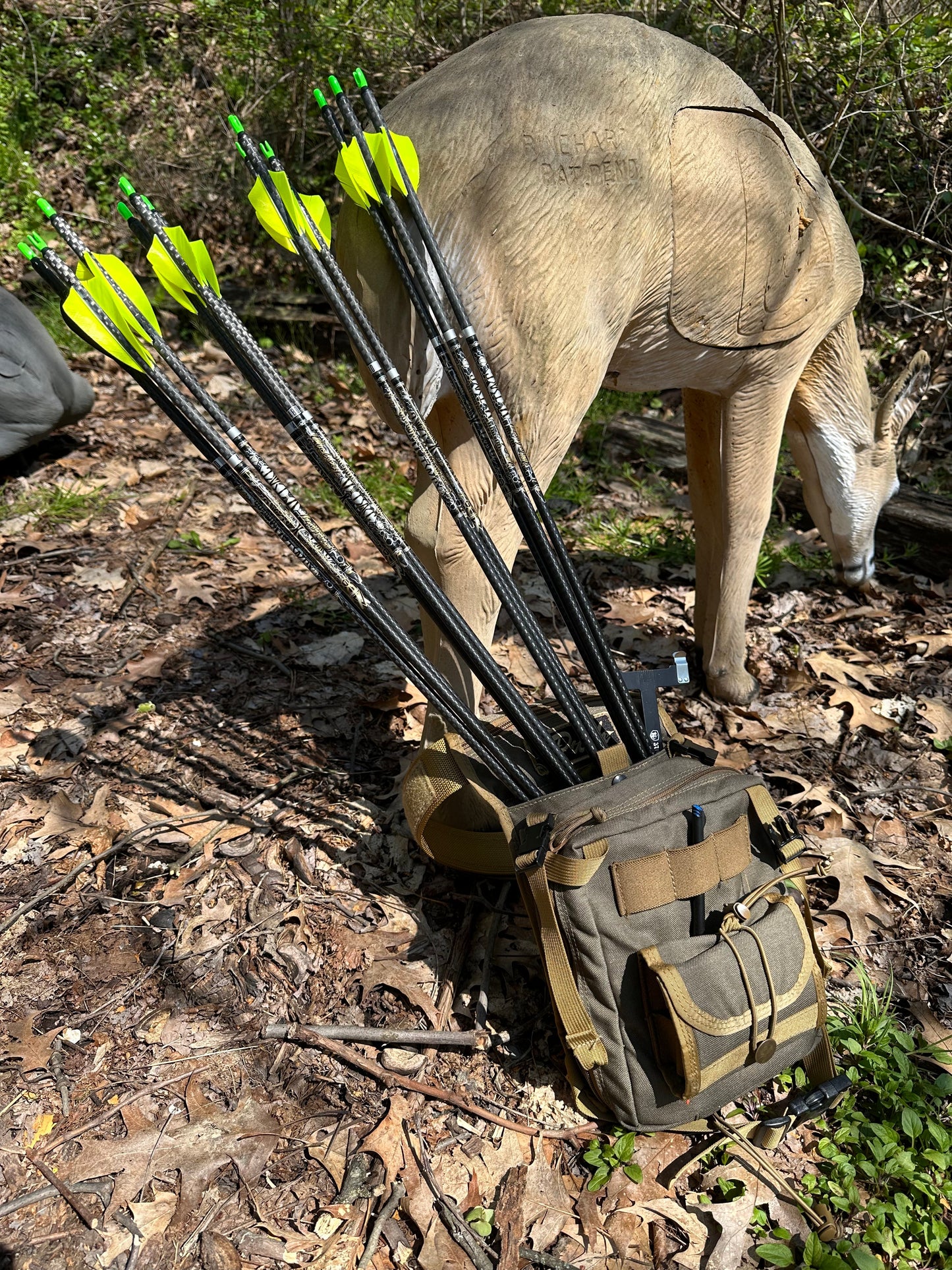 Alpha Pack Arrow Divider